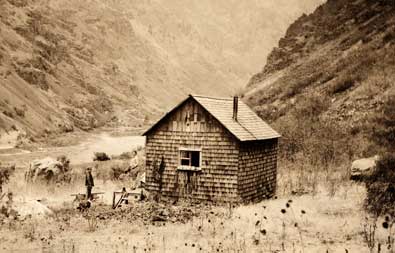 2nd cabin at Battle Creek, 1932